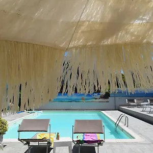 3* Szálloda International